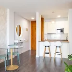 Home2book Cozy Urban Retreat With Balcony Apartament *