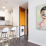 Apartament Home2book Cozy Urban Retreat With Balcony *